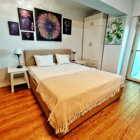 Airport High Class & Parking Apartment Iasi Bagian luar foto